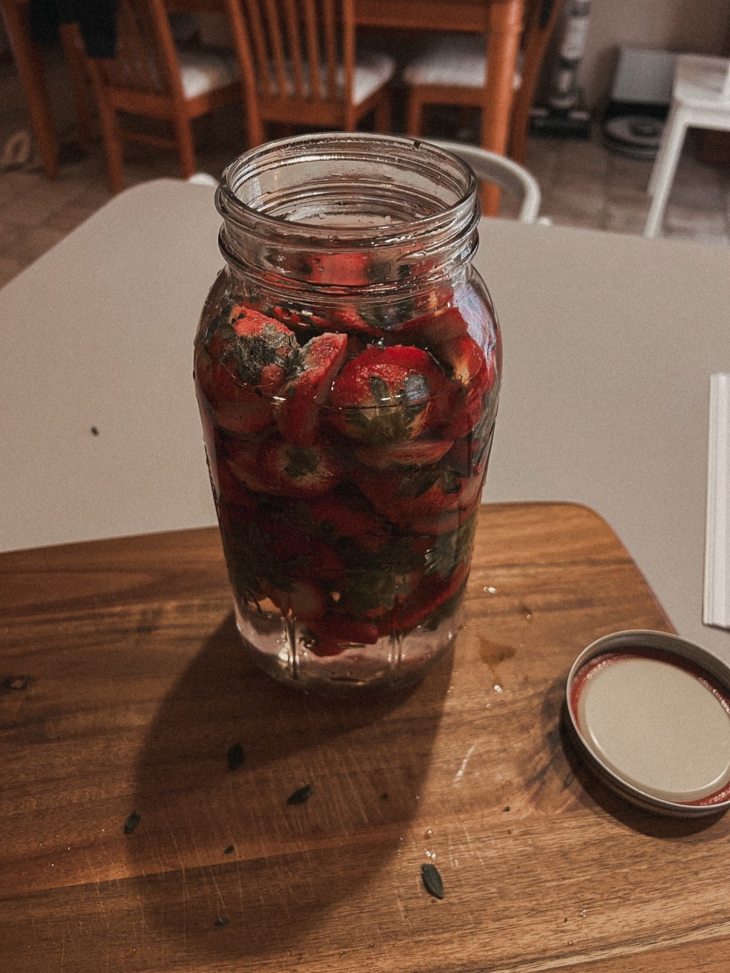 Creative Uses for Strawberry Tops: DIY&nbsp;Vinegar